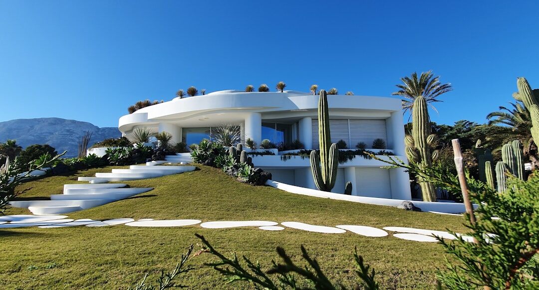 celebrity backyard pool